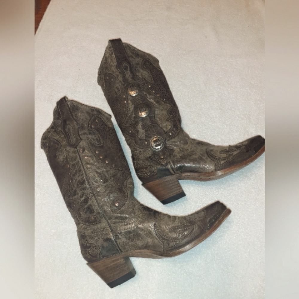 CORRAL Women's Western Boots Sz.6.5 EUC! Distressed Leather.